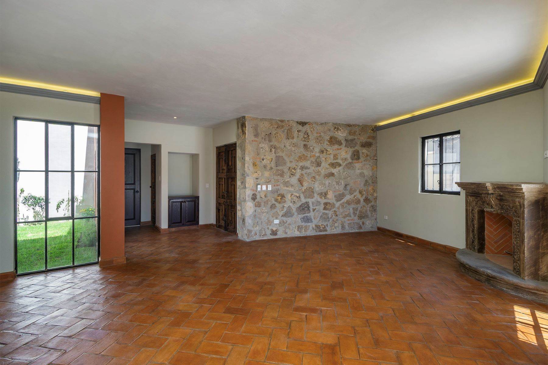 4. Single Family Homes for Sale at Casa San Diego Mesa de Malanquin San Miguel De Allende, Guanajuato 37797 Mexico