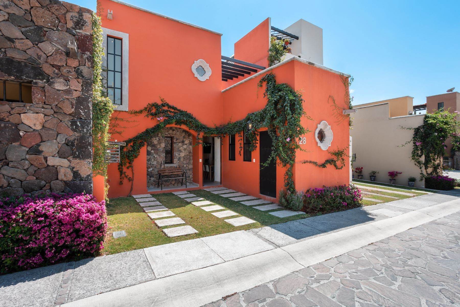 Condominiums for Sale at Casa San Rafael Tierradentro, Puente San Rafael 28 San Miguel De Allende, Guanajuato 37738 Mexico