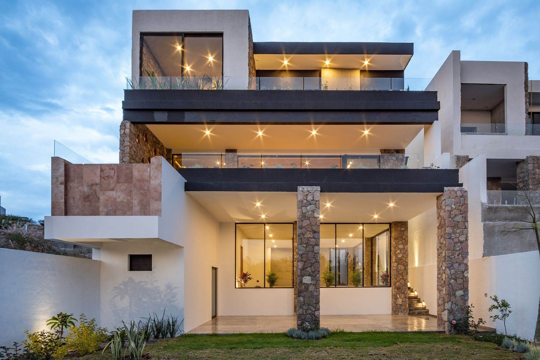 2. Single Family Homes for Sale at Casa Alba Club de Golf Malanquin, Esteponia s/n Lote 24 San Miguel De Allende, Guanajuato 37797 Mexico