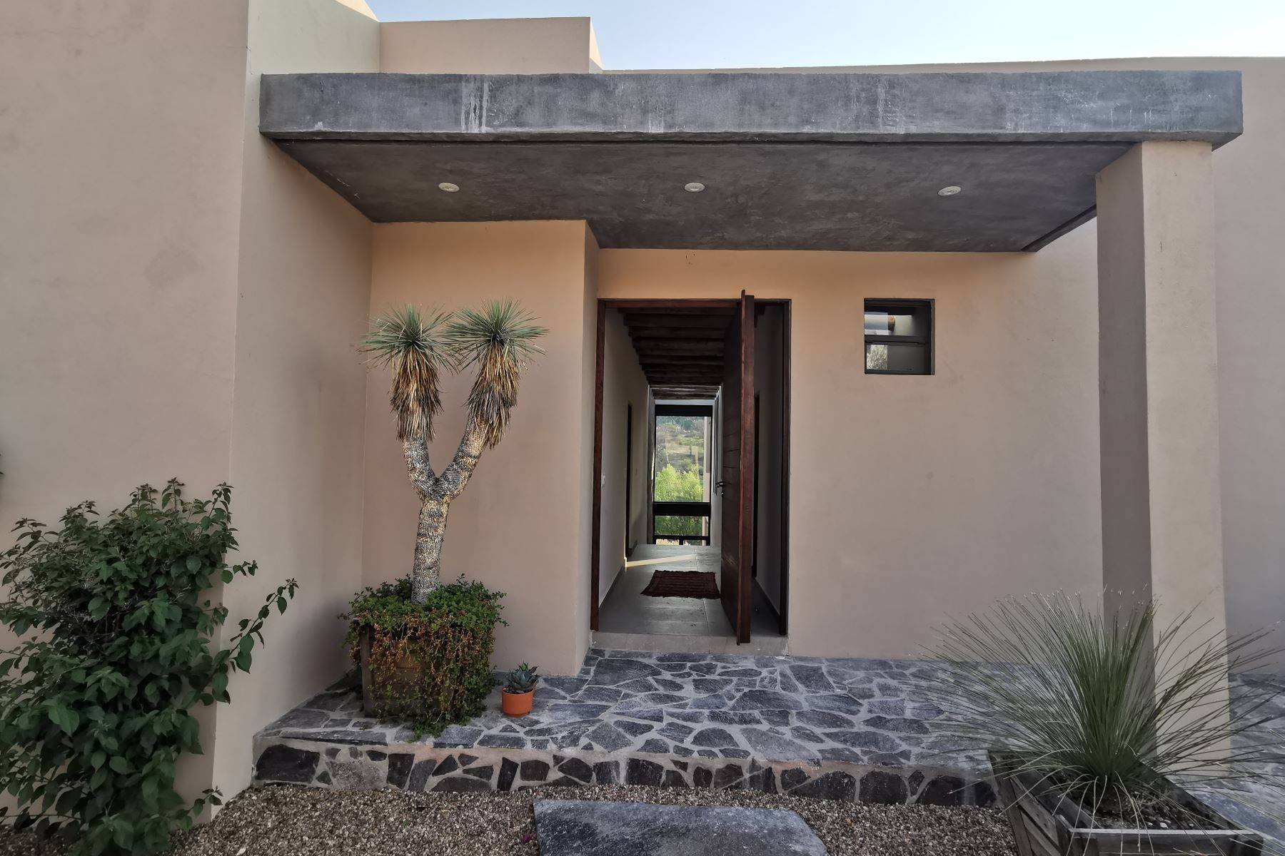 5. Single Family Homes for Sale at Casa La Ronda Hoyo 13 San Miguel De Allende, Guanajuato 37700 Mexico