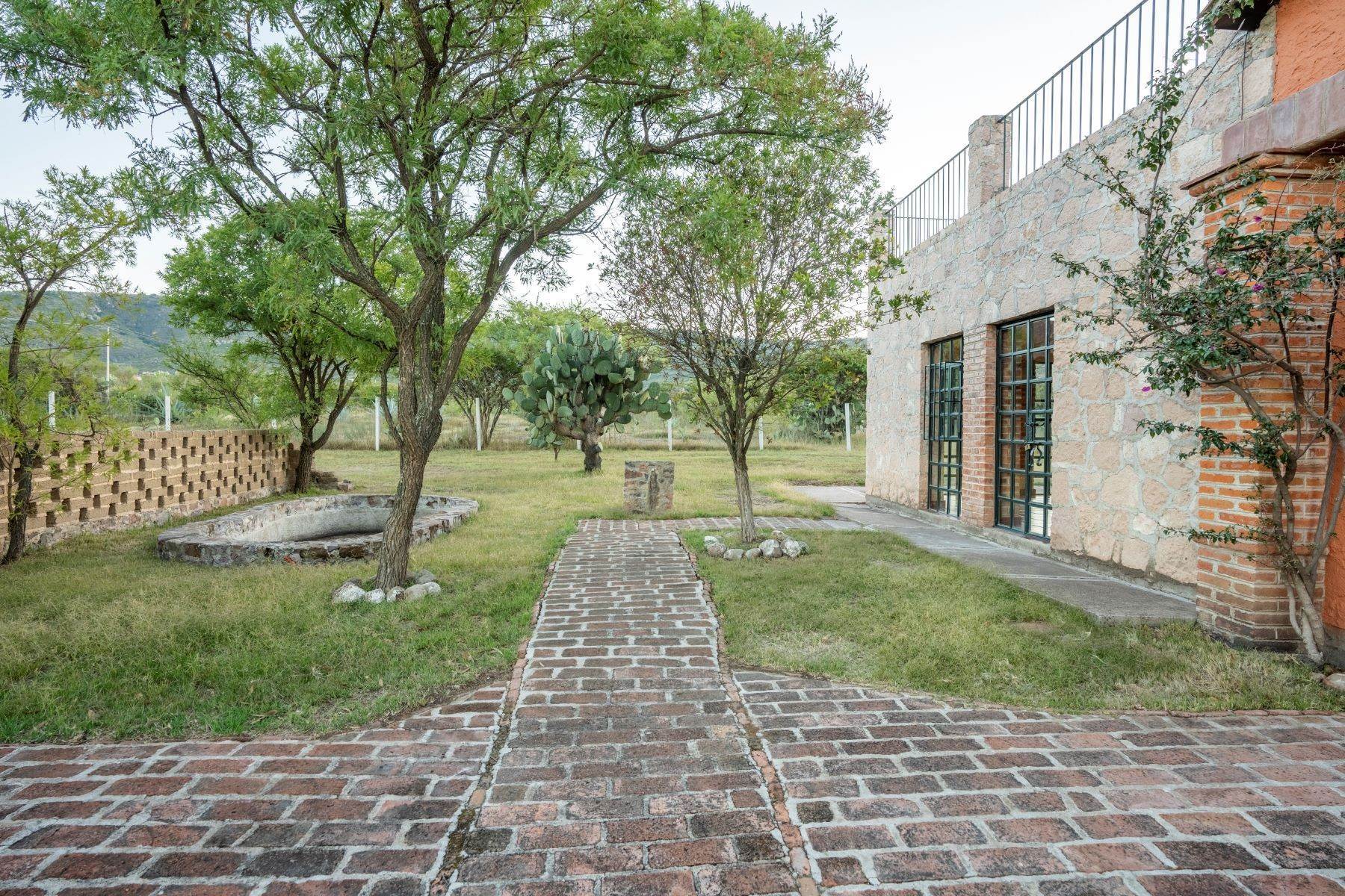 25. Single Family Homes for Sale at Casa de Campo San Miguel De Allende, Guanajuato Mexico