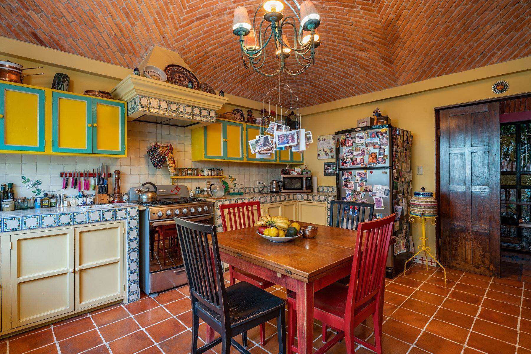 20. Single Family Homes for Sale at Casa Guadiana Callejon de Guadiana San Miguel De Allende, Guanajuato 37700 Mexico