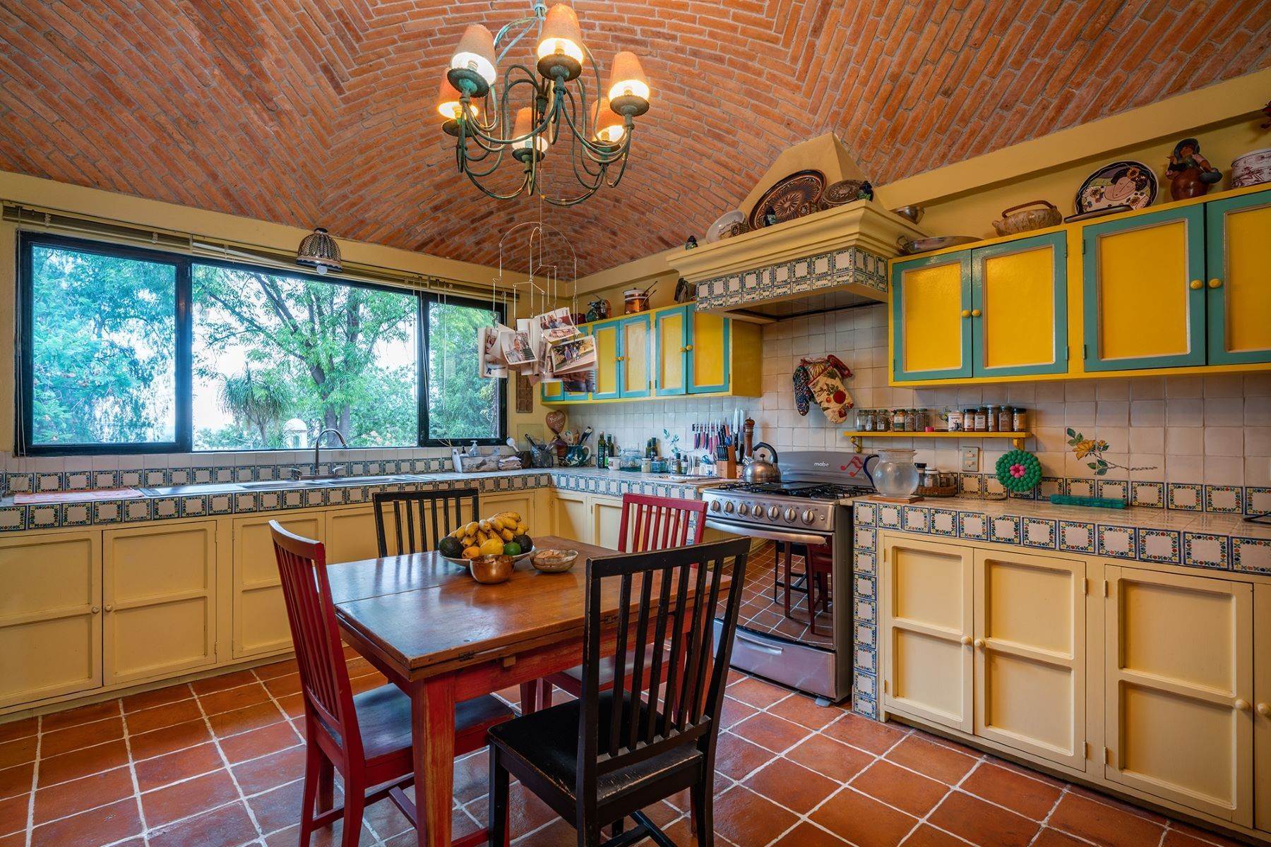 18. Single Family Homes for Sale at Casa Guadiana Callejon de Guadiana San Miguel De Allende, Guanajuato 37700 Mexico