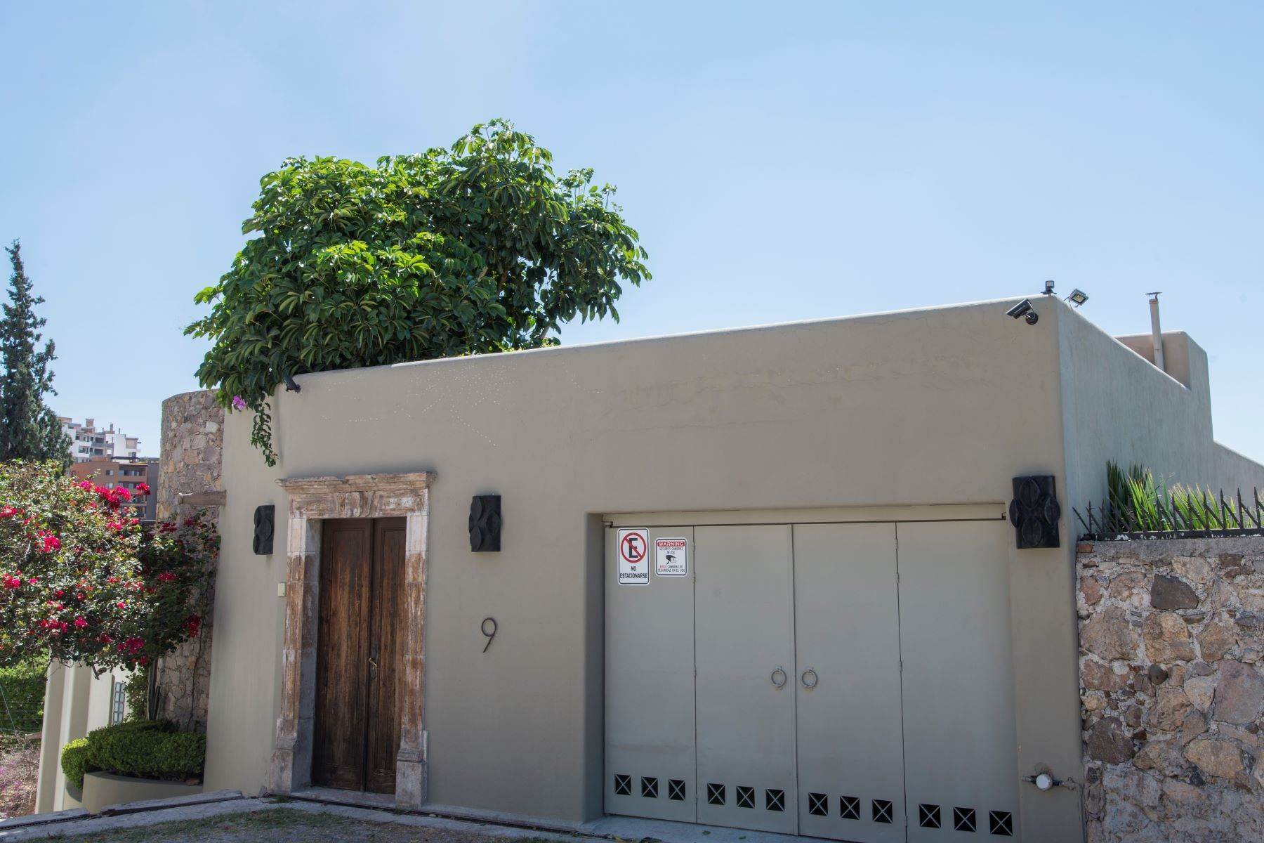 2. Single Family Homes for Sale at Casa Nueve Privada del Foro 9 San Miguel De Allende, Guanajuato 37720 Mexico