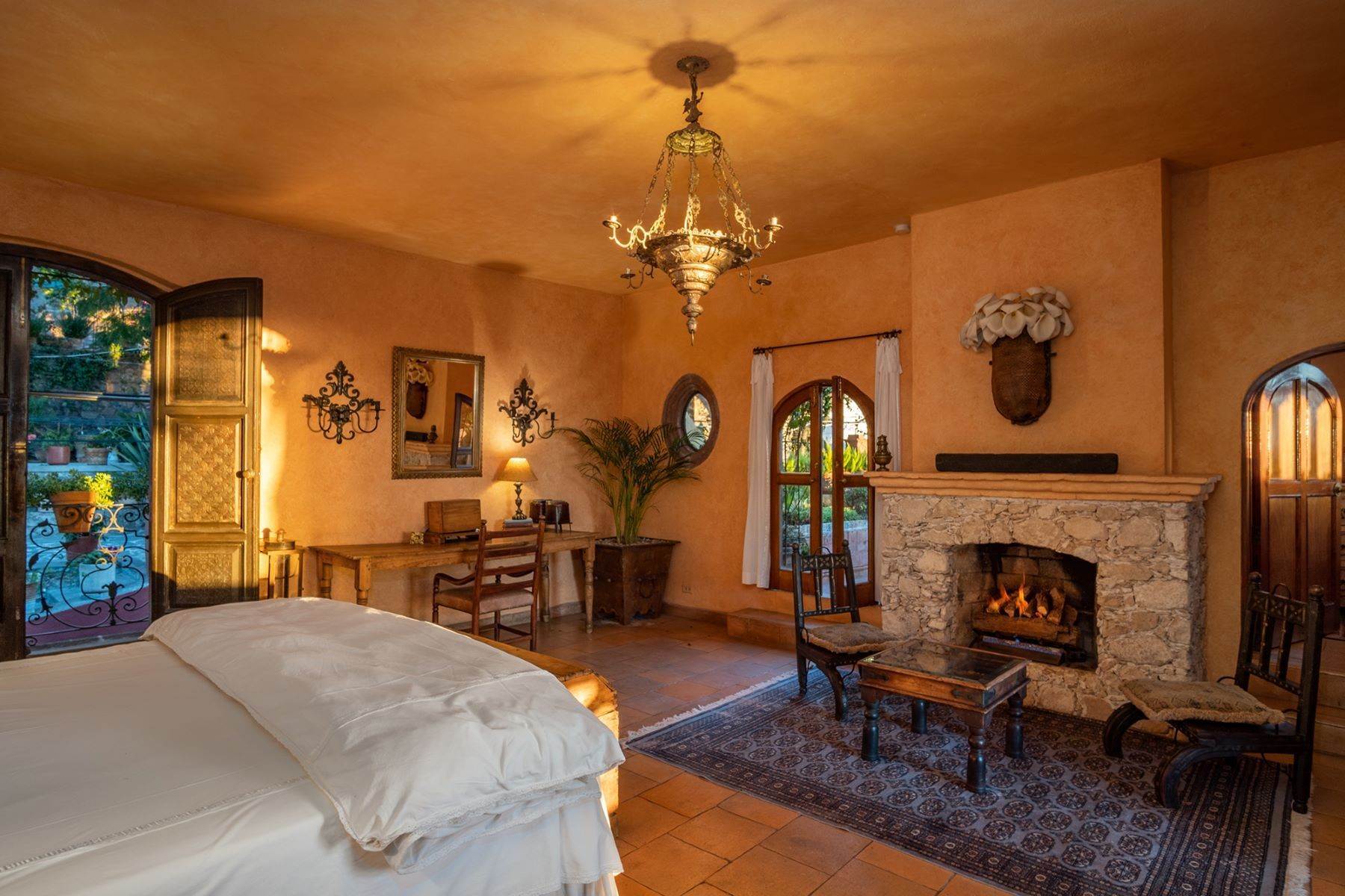 12. Bed and Breakfast Homes for Sale at Casa Chorro Calle del Chorro 39 San Miguel De Allende, Guanajuato 37700 Mexico