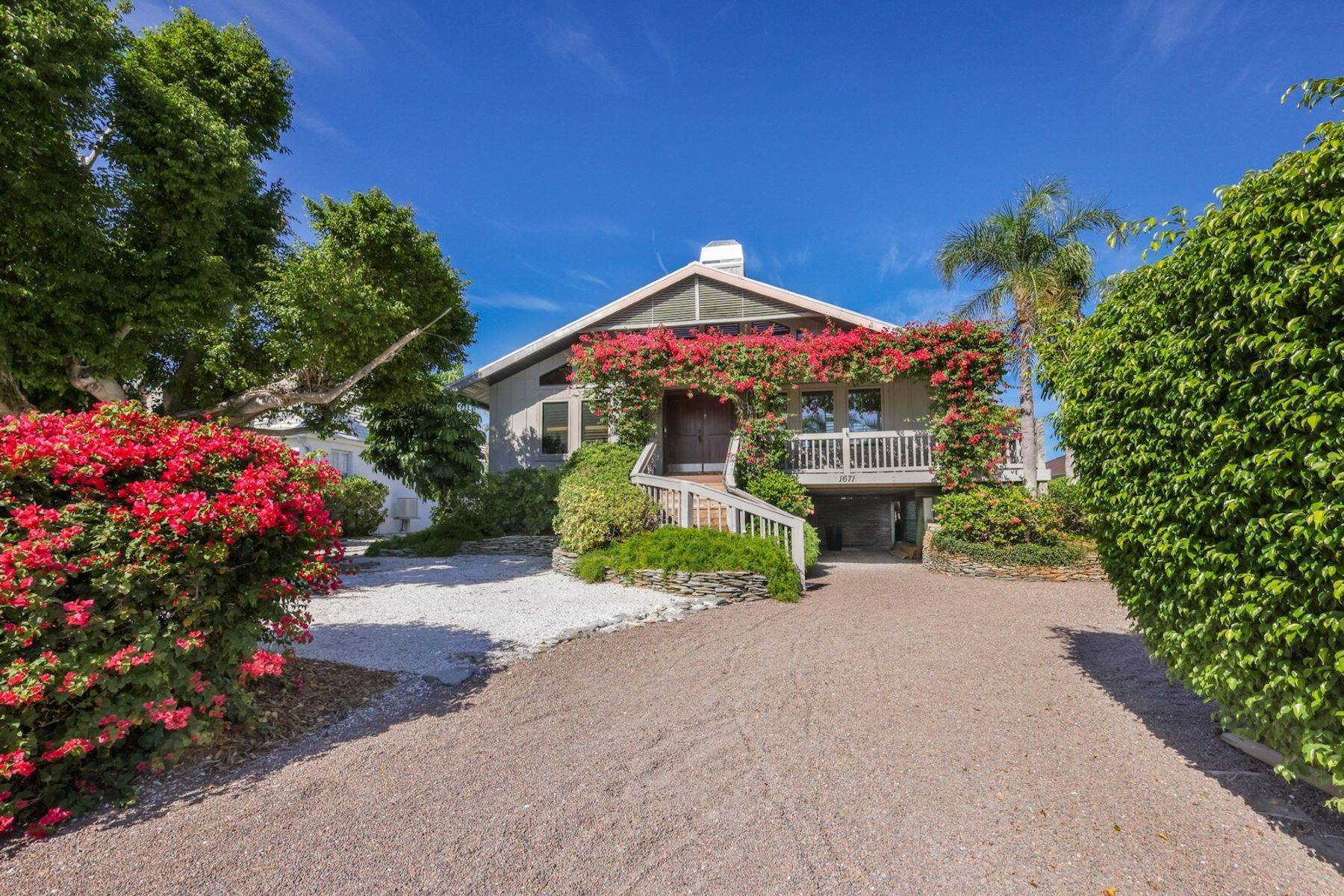 4. Single Family Homes for Sale at 1671 Jose Gaspar Drive Boca Grande, Florida 33921 United States