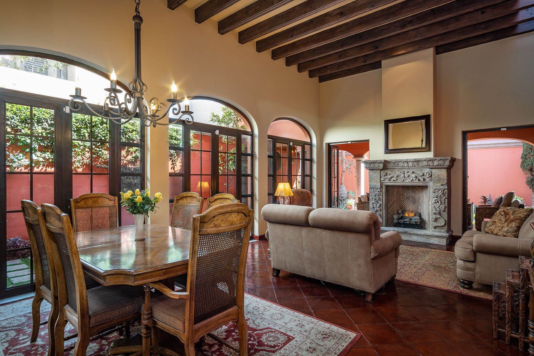13. Single Family Homes for Sale at Casa Bonita Agua #1 San Miguel De Allende, Guanajuato 37700 Mexico