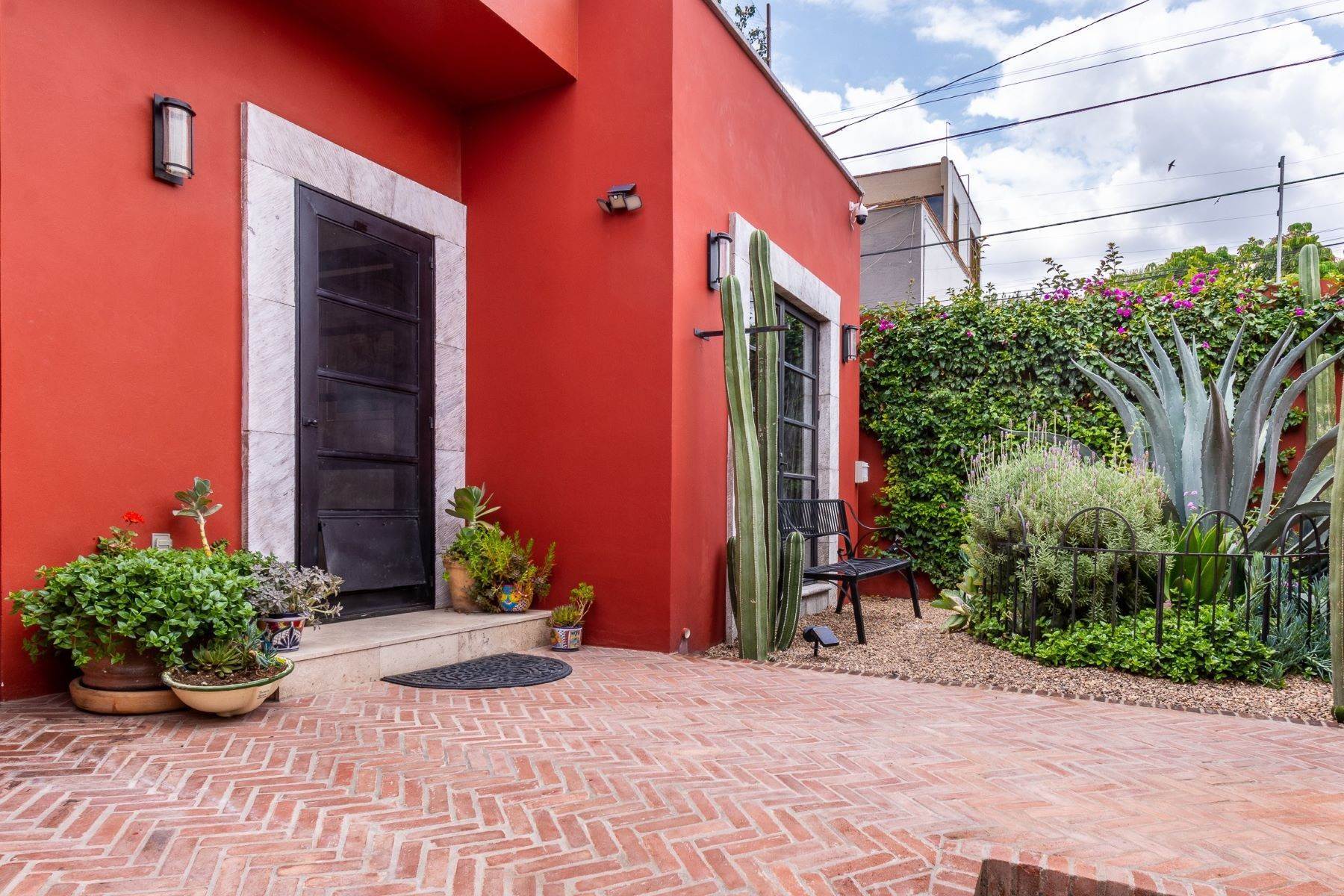 3. Single Family Homes for Sale at Casa Aurora Obraje 74 San Miguel De Allende, Guanajuato 37715 Mexico