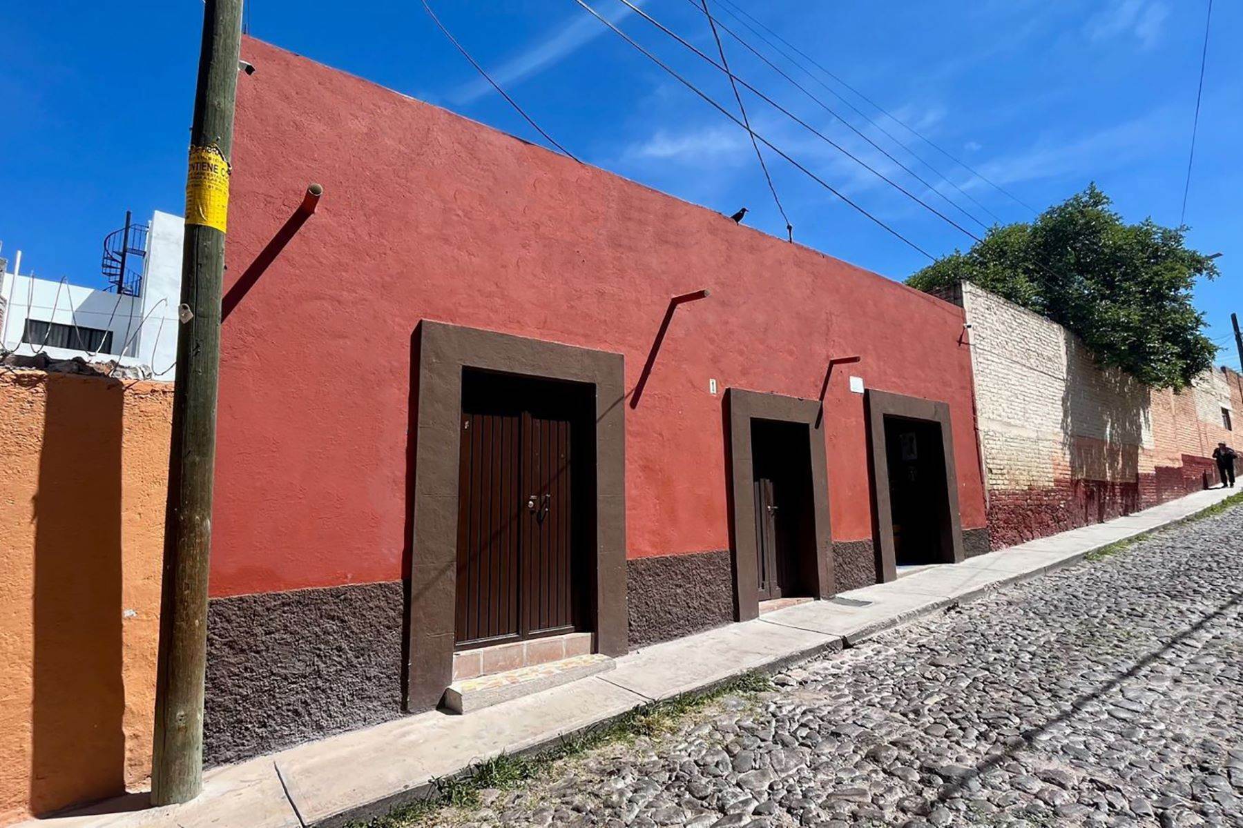 6. Single Family Homes for Sale at Casa 5 Hermanos en San Antonio La Luz #1, Colonia San Antonio San Miguel De Allende, Guanajuato 37745 Mexico