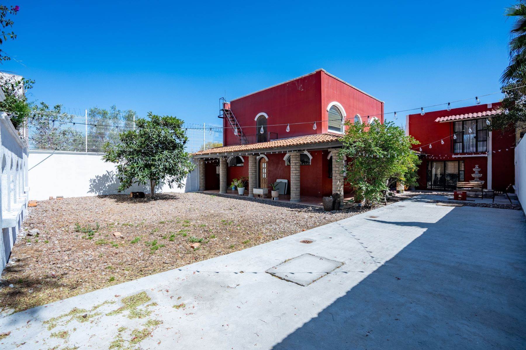 17. Single Family Homes for Sale at Casa Virreyes Virreyes 9 San Miguel De Allende, Guanajuato 37790 Mexico